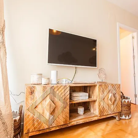 Hamsa Apartment *