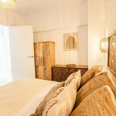 Hamsa * Sierra Nevada