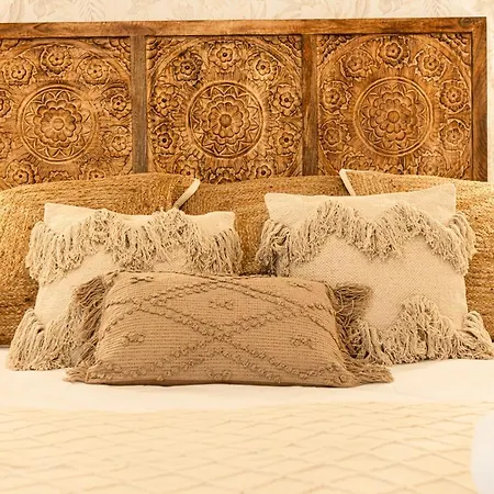 Hamsa * Sierra Nevada